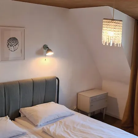 Weltempfaenger Backpacker Hostel Keulen Buitenkant foto